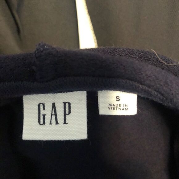 ⭐️3 for $10⭐️ Gap Pullover Striped Hoodie - Picture 5 of 5